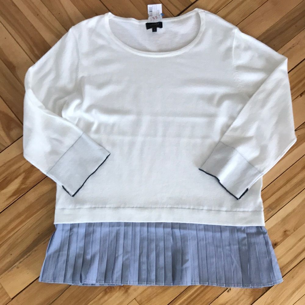 On Twelfth ivory sweater, pleated blue&white skirt